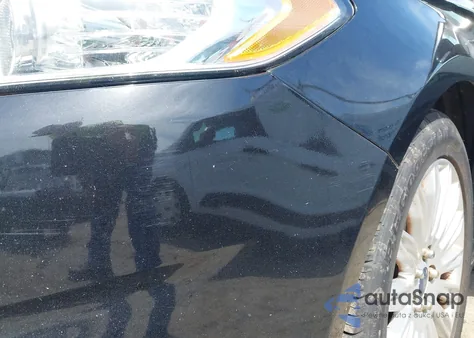 2013 Ford Fusion Hybrid Se z USA, uszkodzony, nr VIN 3FA6P0LU3DR380905